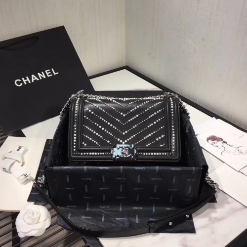 Chanel Cruise 25cm 363577900000 Black